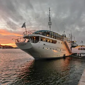 Πλωτό κατάλυμα Maelardrottningen Yacht, Στοκχόλμη